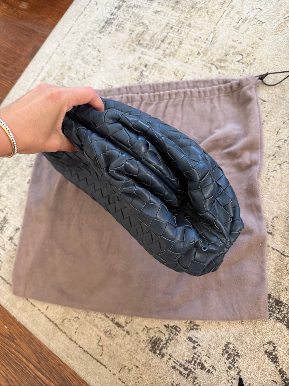 Bottega Veneta Navy Leather Pouch clutch - Picture 3 of 5
